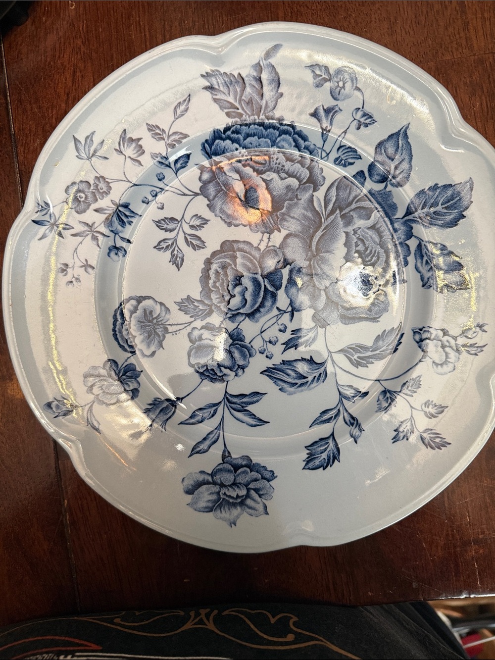 Johnson Brothers Blue and White Floral Scalloped Dinner Plate set of 2